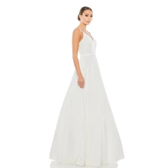 Mac Duggal Neck Sleeveless Modest Prom A-Line Dress Size 2 - Picture 5 of 15